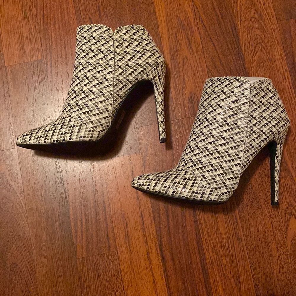 Black & White Snake Like Boots